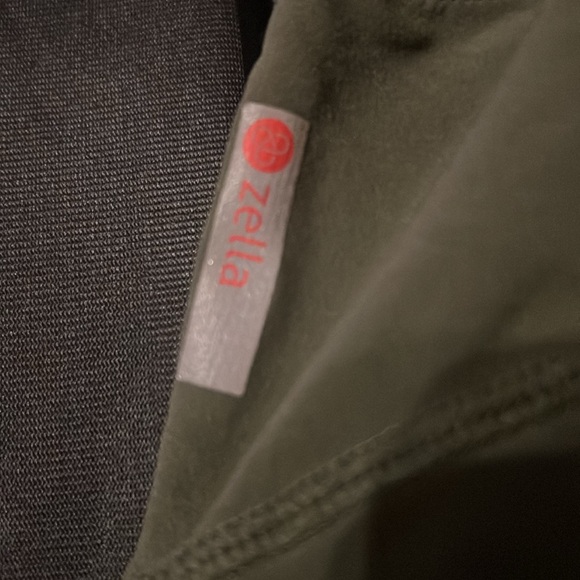 Zella women’s size large shorts - Picture 4 of 6